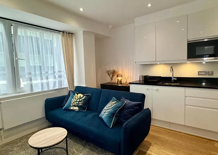 Luxury 2 Bedroom Apartment In Central Croydon With Free Parking