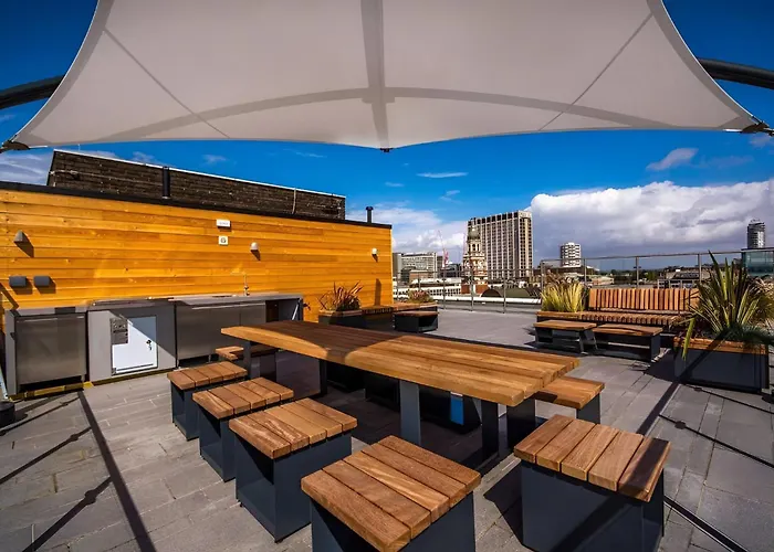 Luxury 2 Bedroom Apartment In Central Croydon With Free Parking